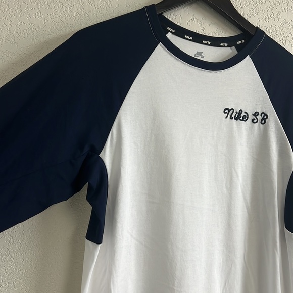 Nike SB tee - Picture 2 of 6